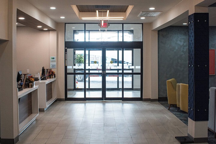 Holiday Inn Express Hotel & Suites New Philadelphia by IHG
