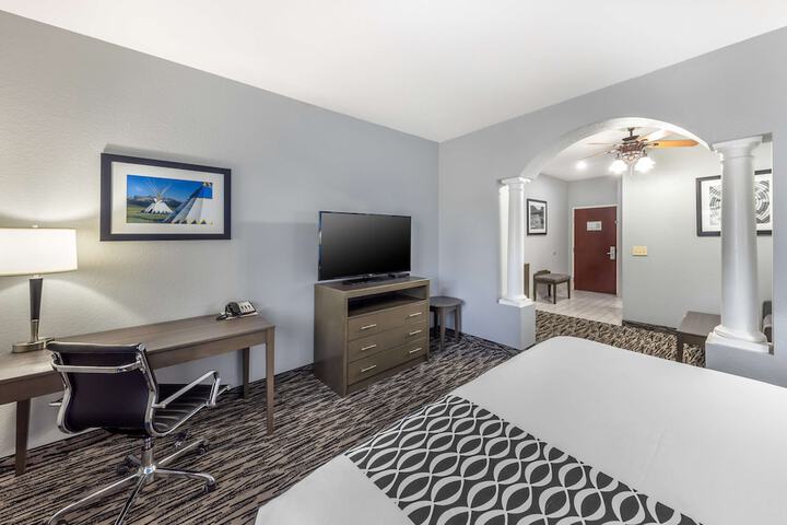 Best Western Atoka Inn & Suites
