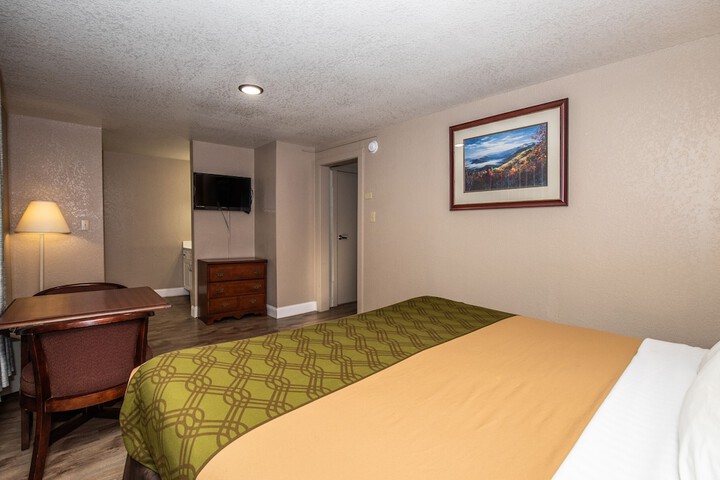 Room 34 of 48