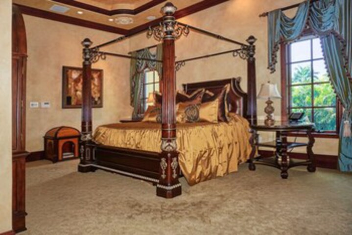 Tierra Verde St. Petersburg Waterfront Estate by Techtravel