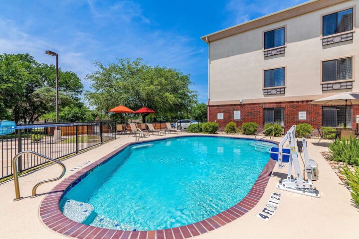 Pool 5 of 49