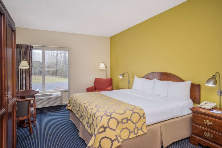 Room 11 of 21