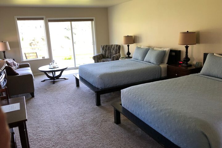 Room 11 of 77
