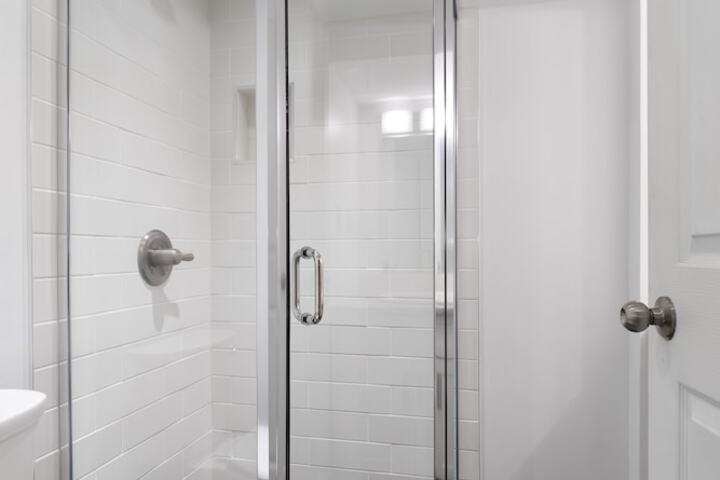 Room 75 of 182