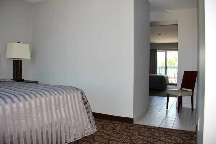 Room 7 of 17