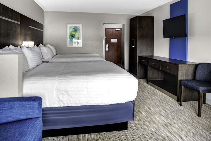 Room 16 of 32