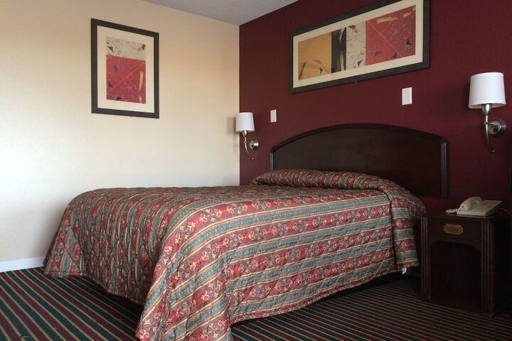 Room 21 of 28