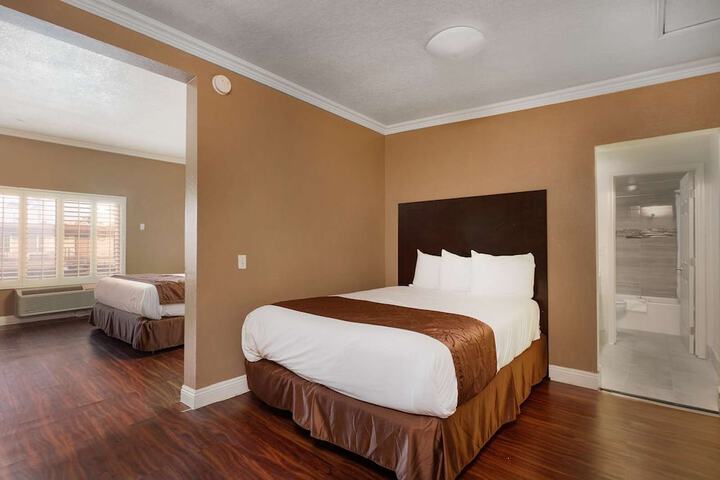 Room 16 of 57