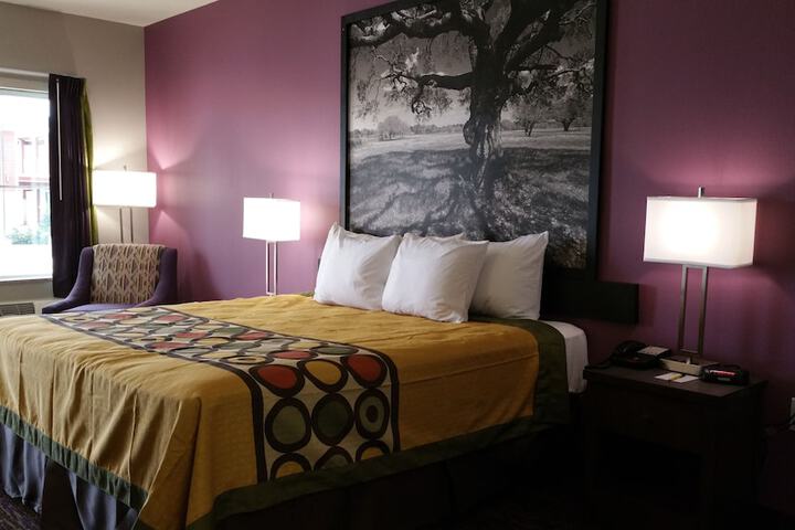 Room 17 of 26