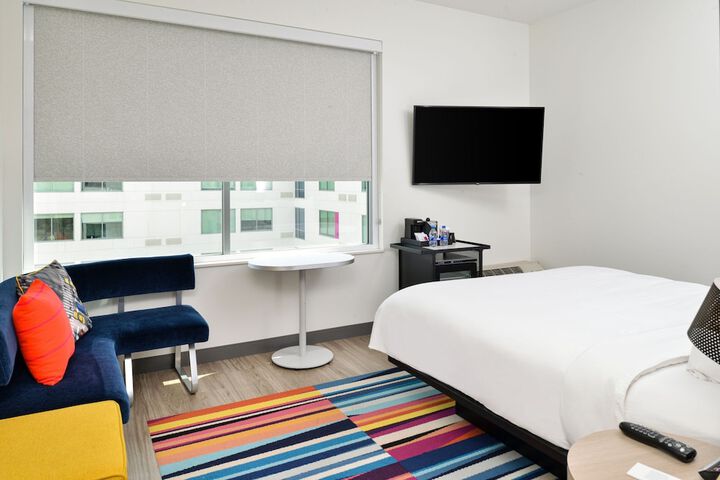 Room 30 of 58