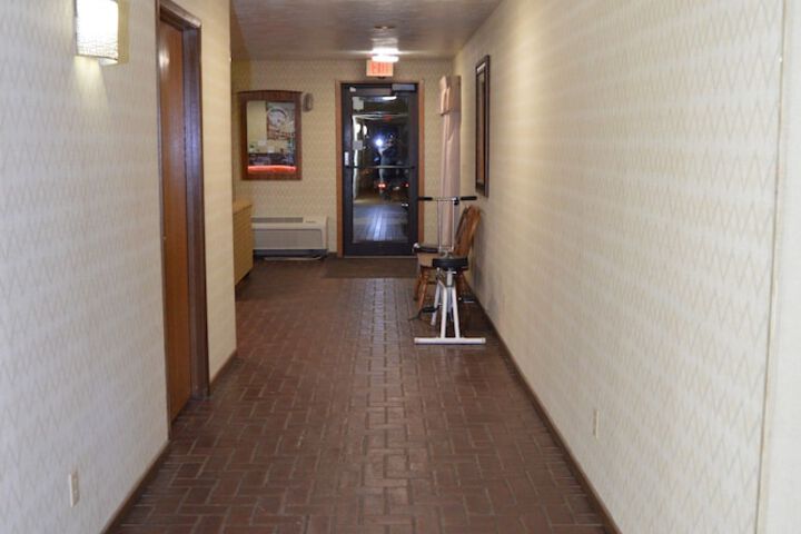Ballroom/Hall 54 of 56