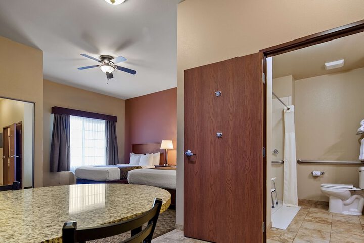 Room 12 of 24