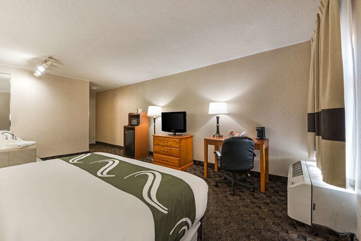Room 41 of 64
