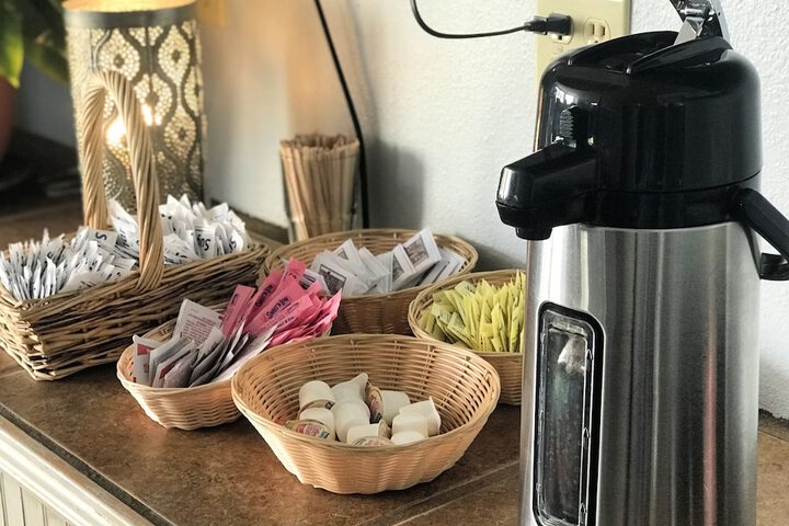 Breakfast/Coffee Service 33 of 38
