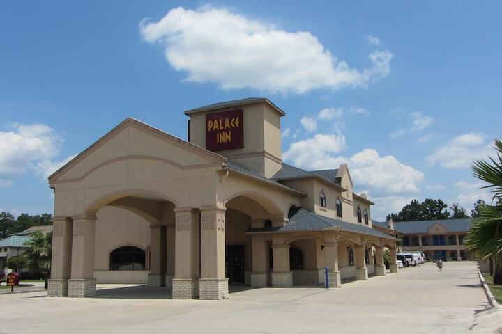 Hotel 2 of 24