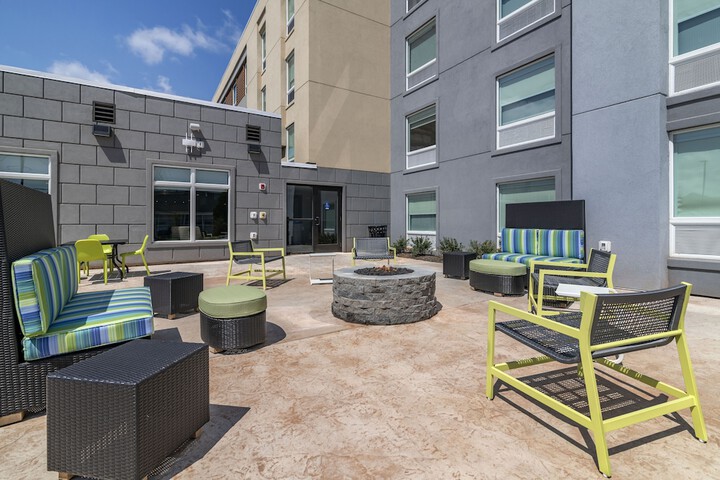 Terrace/Patio 39 of 40