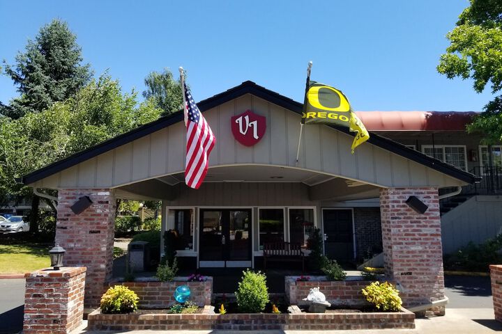 Village Inn Springfield