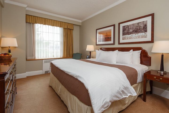 Room 34 of 62