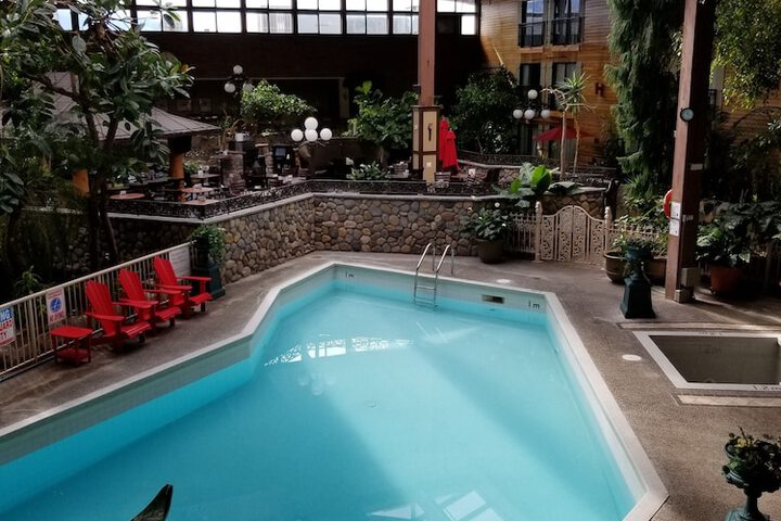 Prestige Vernon Lodge and Conference Centre