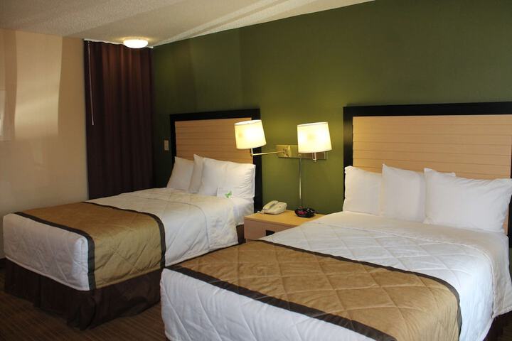 Room 13 of 22