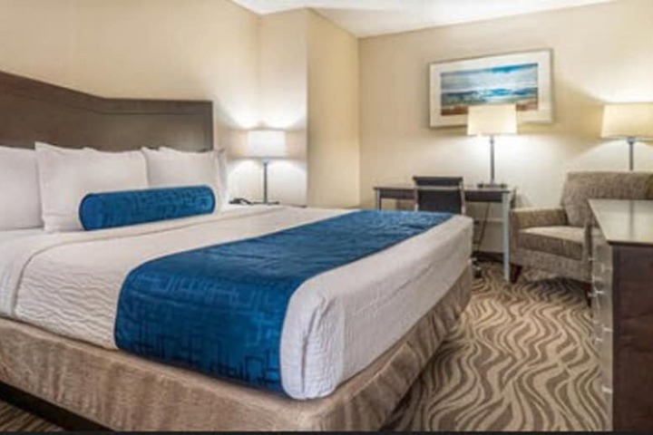 The Breakers Hotel & Suites