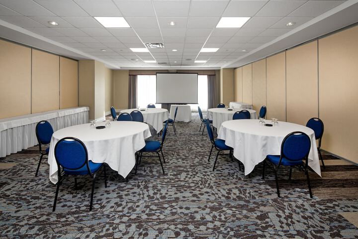 Hilton Garden Inn Toronto / Oakville