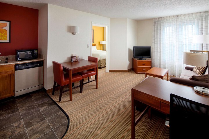 Room 19 of 34