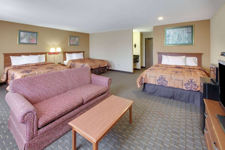 Days Inn by Wyndham Mesquite Rodeo TX