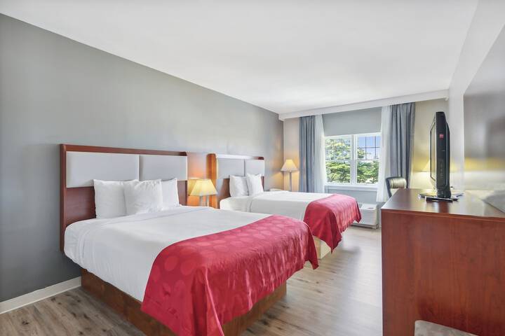 Saco Bay Hotel