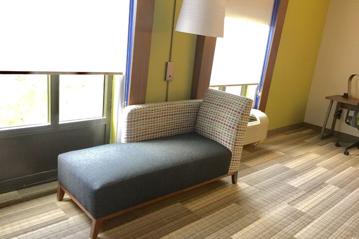 Room 15 of 39