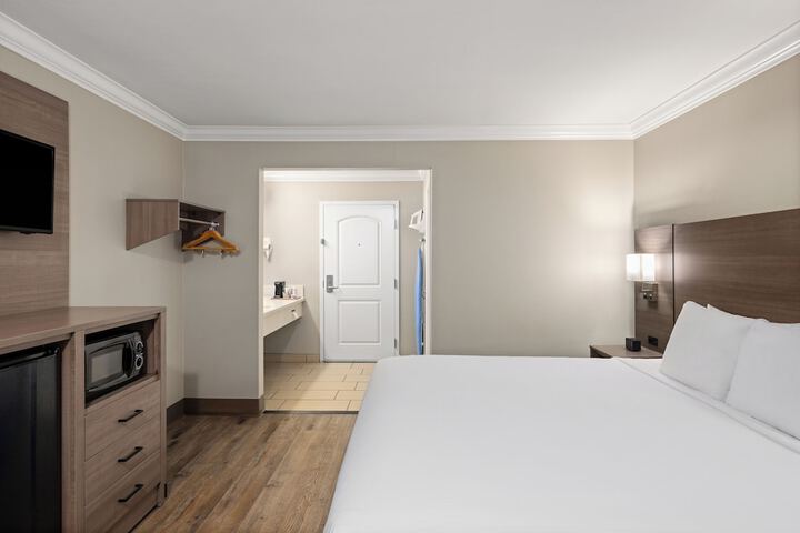 Room 20 of 30