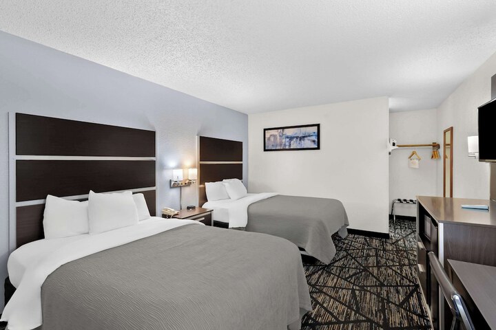Room 17 of 31