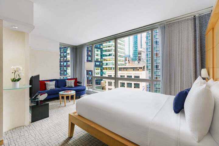 Room 32 of 53