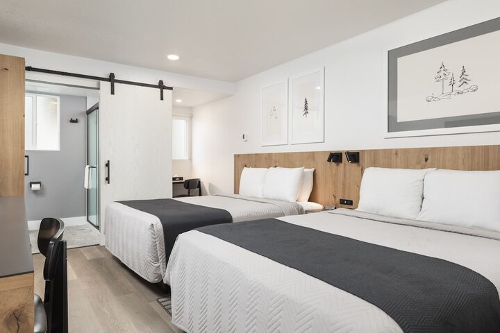 Room 25 of 54