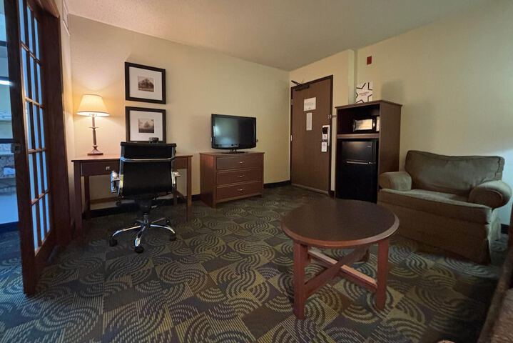 AmericInn by Wyndham Kewanee