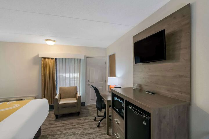 Room 15 of 30