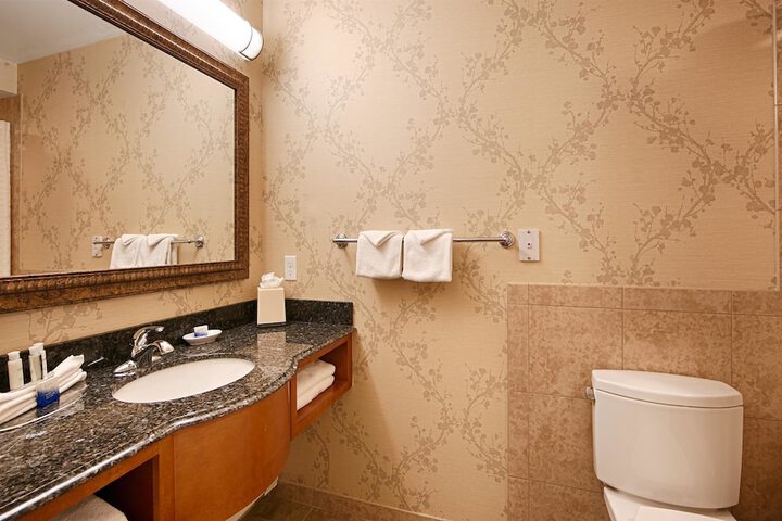 Room 52 of 62