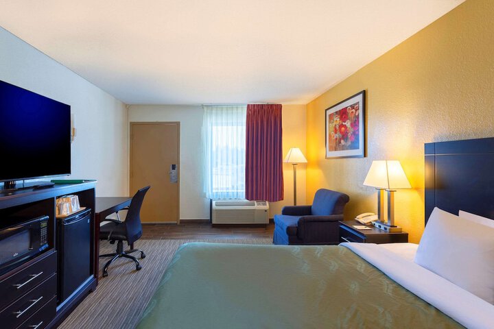 Room 37 of 52