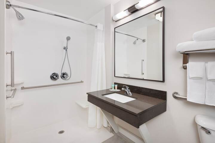 Fairfield Inn & Suites by Marriott Wilson
