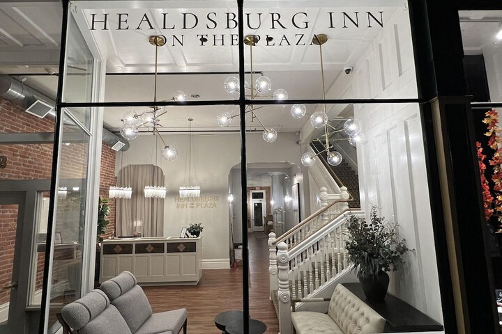 Healdsburg Inn on the Plaza a Four Sisters Inn