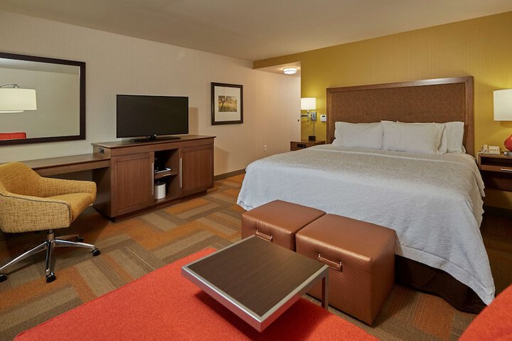 Hampton Inn & Suites Hood River