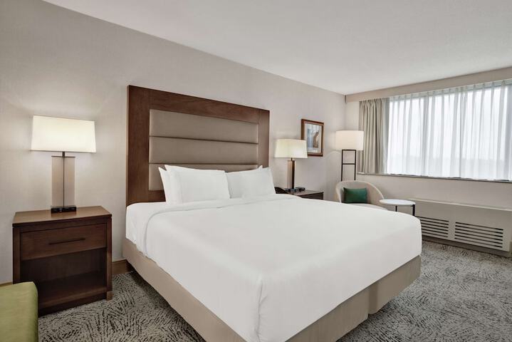 Room 30 of 131