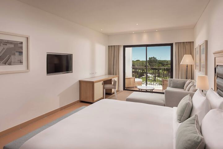 Pine Cliffs Ocean Suites a Luxury Collection Resort & Spa
