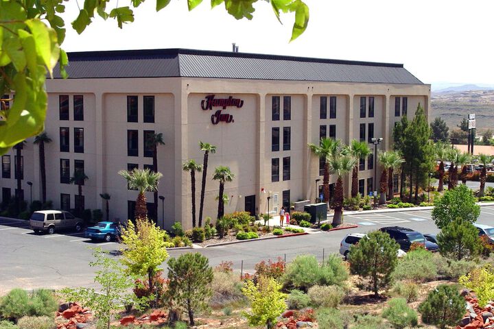 Hotel 2 of 59