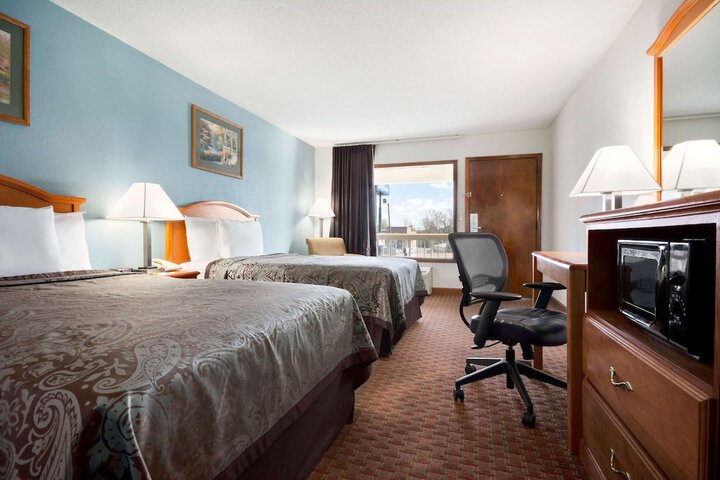 Room 16 of 53