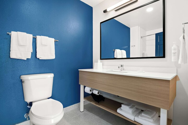 Room 20 of 31