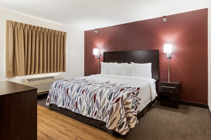 Room 15 of 32