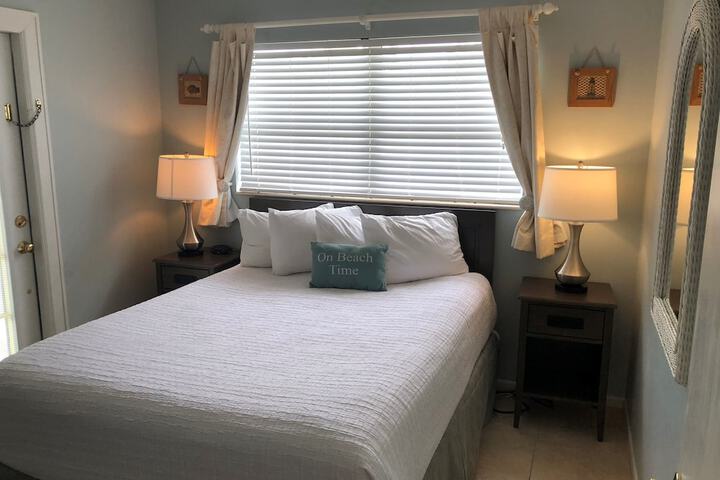 Marco Island Lakeside Inn