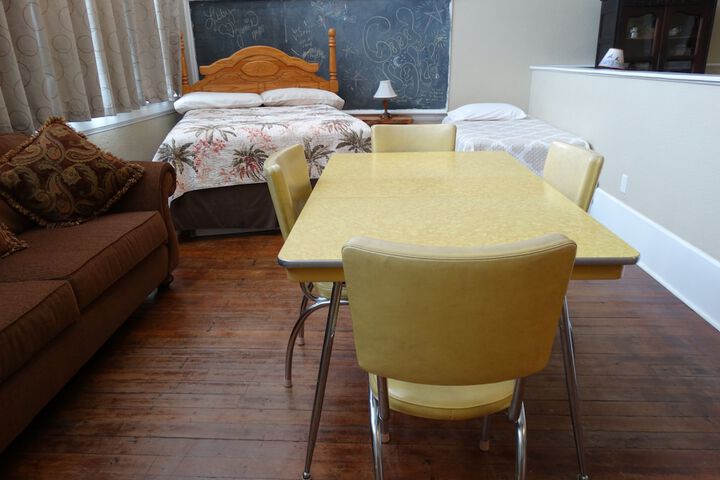 Room 20 of 69
