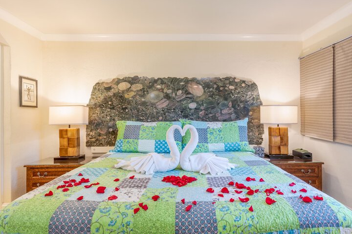 Fern Grotto Inn
